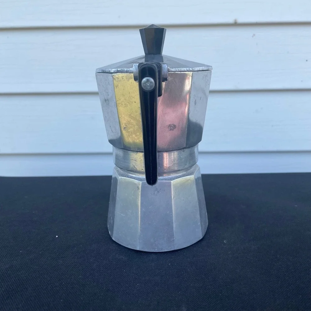 Medaglia d'Oro Vintage Italian Aluminum Stovetop Espresso Moka Pot Silver Small